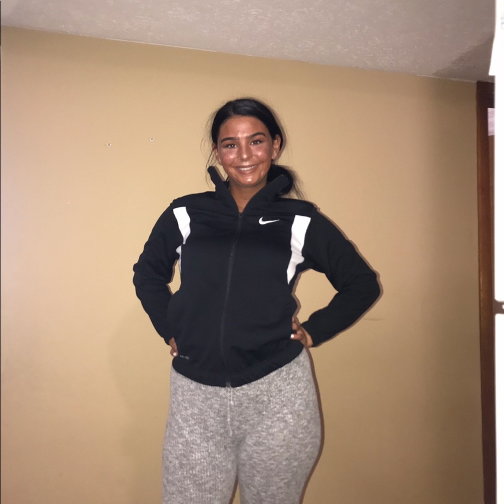 Dry fit Nike jacket kids size large TRADED - Picture 5 of 5